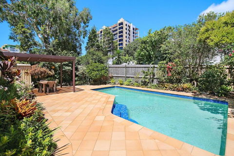 Eastbourne U6 80 Esplanade. Golden Beach - Accommodation Sunshine Coast 6