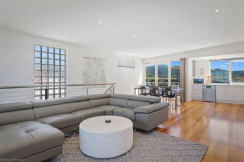 SEA NOOK Seconds From The Beach - Accommodation Sunshine Coast 1