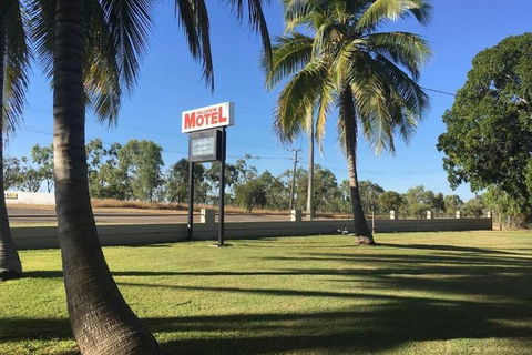 Hillview Motel - Accommodation Sunshine Coast 1