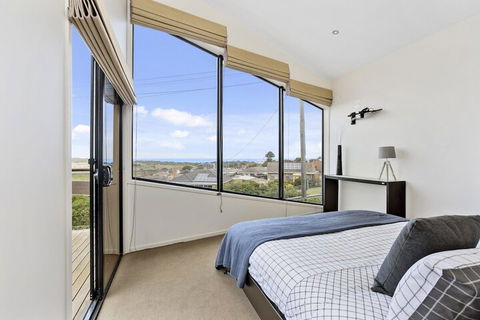 Ocean Views On Nicholson - Accommodation Sunshine Coast 5