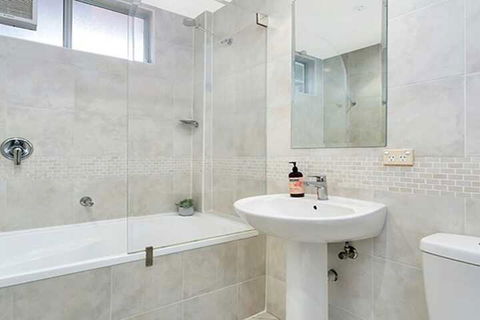 The Apartment Service CBELA - Accommodation Sunshine Coast 4