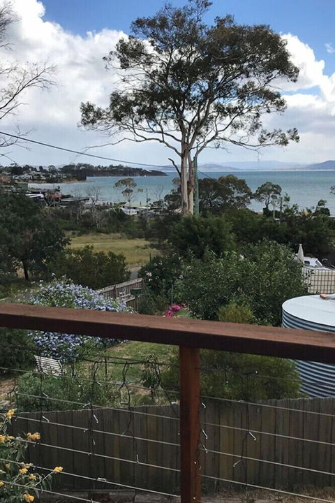 Seaview Retreat - Accommodation Sunshine Coast 6