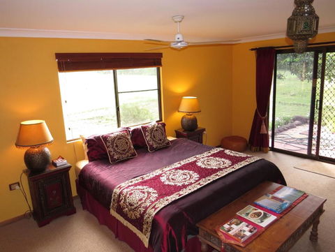 Gumtree On Gillies Bed & Breakfast - Accommodation Sunshine Coast 3