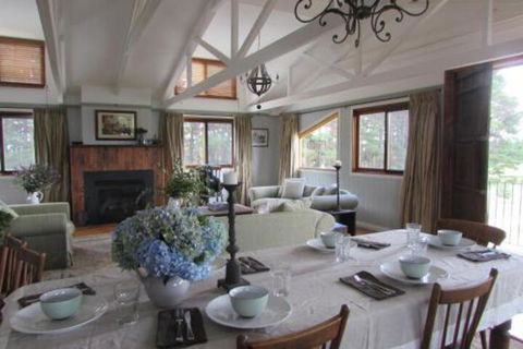 The Loch An Idyllic Country Escape - Accommodation Sunshine Coast 0