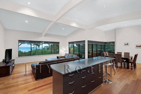 Eagle Vista - Accommodation Sunshine Coast 5