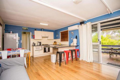 The Gee Beach House - Accommodation Sunshine Coast 0
