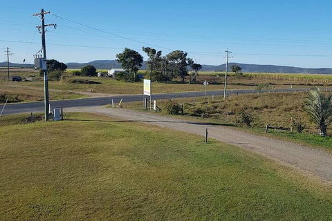 A Country View Motel - Ilbilbie - Accommodation Sunshine Coast 1