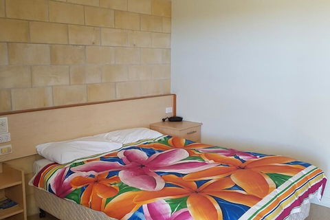 A Country View Motel - Ilbilbie - Accommodation Sunshine Coast 2