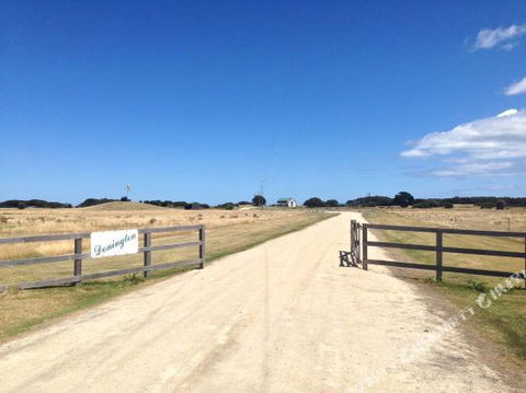 Donington - Accommodation Sunshine Coast 6