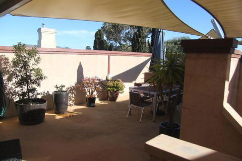 SACKVILLE APARTMENT 1 - Accommodation Sunshine Coast 5