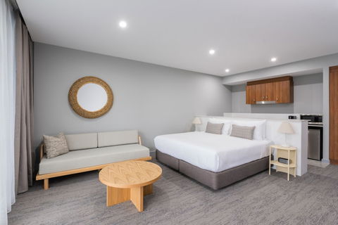 Abode Hotel Malua Bay - Accommodation Sunshine Coast 5