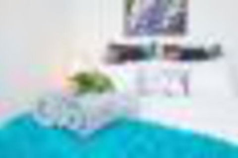 GUSTAVs THE KISS 2Bed Brisbane CBD Netflix - Accommodation Sunshine Coast 4