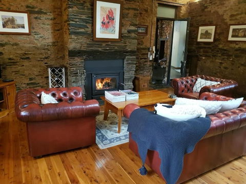 William Hunt's Retreat - Redwood Studio - Accommodation Sunshine Coast 5