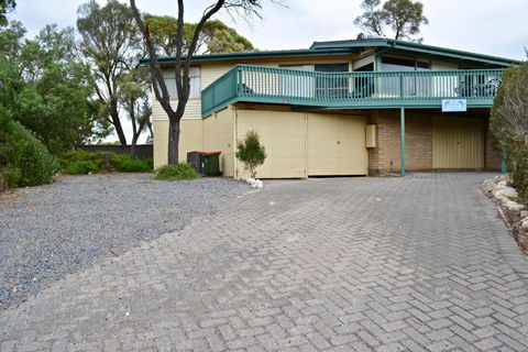 Dolphinview - Accommodation Sunshine Coast 3