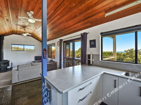 The Accommodation Group â€“ Greens Beach Retreat - Accommodation Sunshine Coast 5