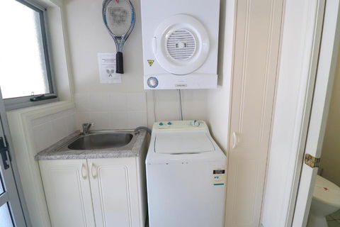 Blackbutt Family Loft Townhouse - Accommodation Sunshine Coast 5