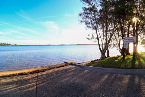 Plover Deluxe Resort Villa - Accommodation Sunshine Coast 2