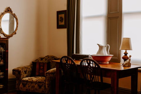 Hamilton House - Accommodation Sunshine Coast 1