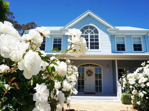 Maison Blue Pty Ltd Adelaide - Accommodation Sunshine Coast 3