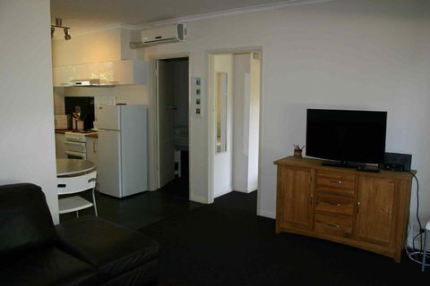 Ageri Holiday Unit - Accommodation Sunshine Coast 4