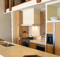 78 Noosa Parade - Accommodation Sunshine Coast