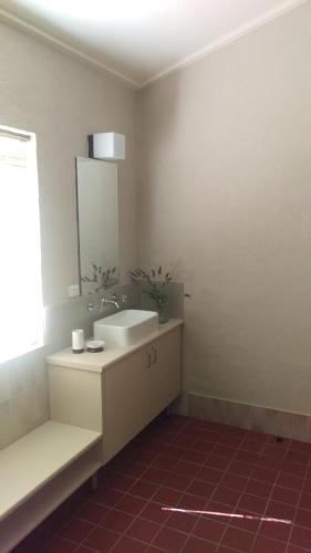 The Cottage At Riverside Farm - Accommodation Sunshine Coast 3