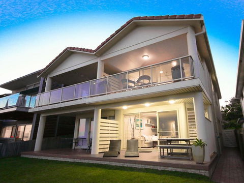 Aqua Vista On Blueys - Accommodation Sunshine Coast 4
