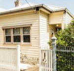 Simmers Serviced Apartments - Accommodation Sunshine Coast