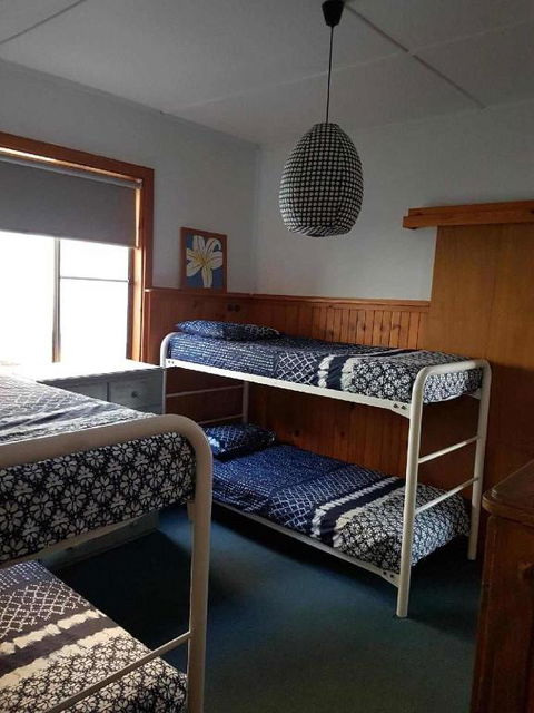 Sea Salt 24 Stewart Street - Accommodation Sunshine Coast 2
