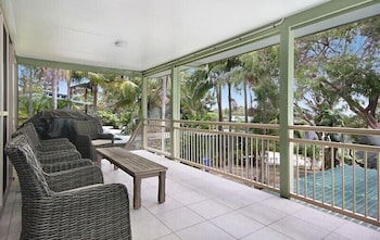 Orchid Beach Apartments - Accommodation Sunshine Coast 4
