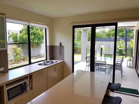 SONOMA On The River - Accommodation Sunshine Coast 2