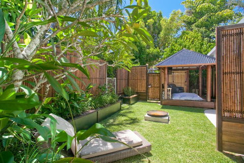 Stylish Luxury Home To Fit The Whole Family - Accommodation Sunshine Coast 1