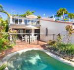 1 / 67 Noosa Parade - Accommodation Sunshine Coast