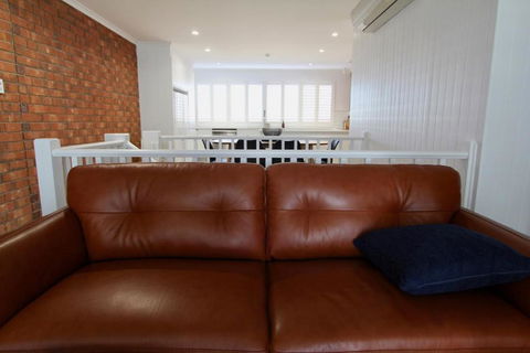 Southern Sands Beachfront Apartments - Accommodation Sunshine Coast 4