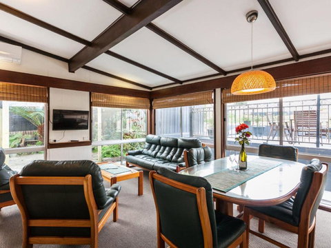 OCEAN SOUNDS Anglesea - Accommodation Sunshine Coast 4