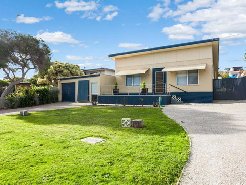 OCEAN SOUNDS Anglesea - Accommodation Sunshine Coast 1