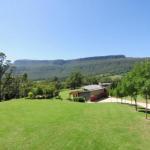 Bottlebrush Lodge Great Views & A Pool! - Accommodation Sunshine Coast 0