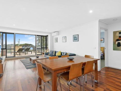 APARTMENT 10 PACIFIC APARTMENTS FREE WIFI! - Accommodation Sunshine Coast 1