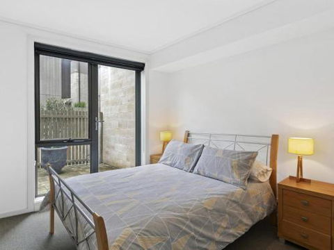 APARTMENT 10 PACIFIC APARTMENTS FREE WIFI! - Accommodation Sunshine Coast 2