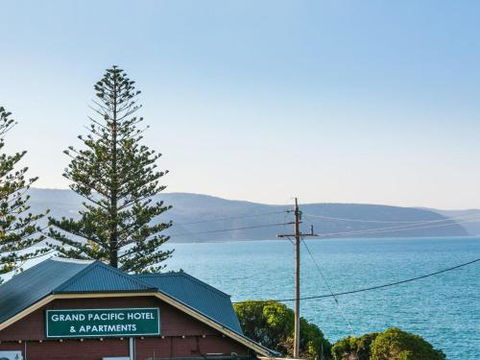 APARTMENT 10 PACIFIC APARTMENTS FREE WIFI! - Accommodation Sunshine Coast 6