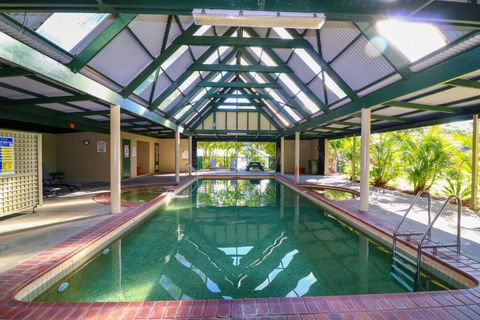 The Lakehouse In Raffetys Resort - Accommodation Sunshine Coast 1