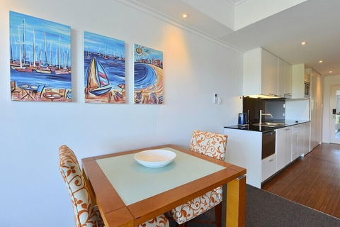 Sea Side 104 - Accommodation Sunshine Coast 3