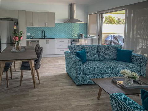 The Boathouse - Accommodation Sunshine Coast 0