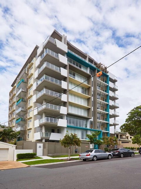 Luxurious 2bed 2bath APT With Parking@southport - Accommodation Sunshine Coast 0
