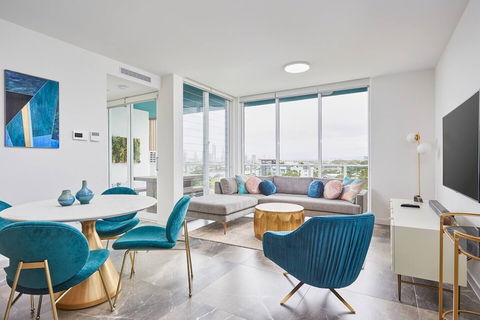 Luxurious 2bed 2bath APT With Parking@southport - Accommodation Sunshine Coast 6