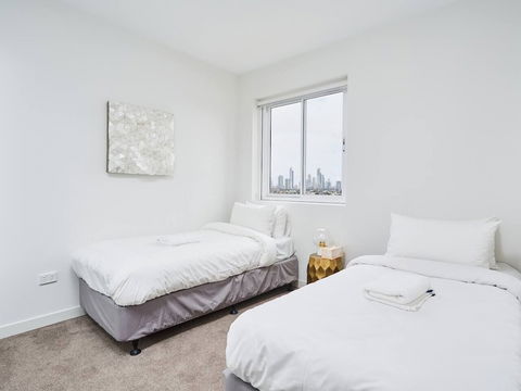 Luxurious 2bed 2bath APT With Parking@southport - Accommodation Sunshine Coast 5
