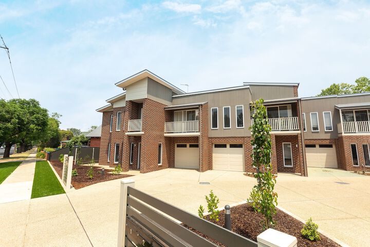 Bomen NSW Accommodation Sunshine Coast