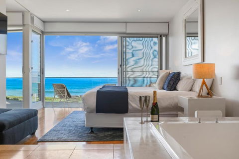 Sapphire Sands Beach House - Accommodation Sunshine Coast 1