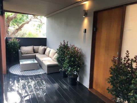 Carinya Coastal Cottage - Accommodation Sunshine Coast 5