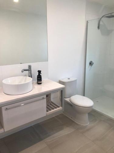 Carinya Coastal Cottage - Accommodation Sunshine Coast 3